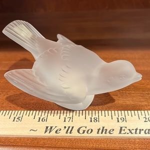 Lalique crystal bird figurine
